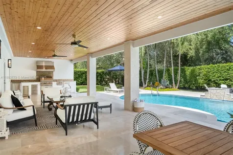 7425 SW 115th Street Pinecrest FL 33156