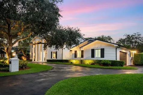 7425 SW 115th Street Pinecrest FL 33156