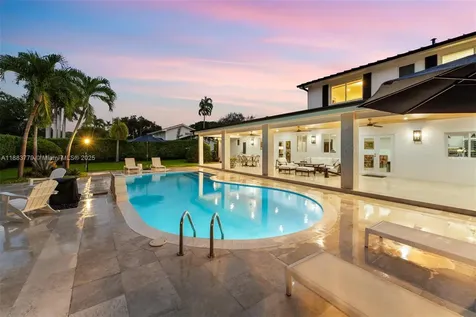 7425 SW 115th Street Pinecrest FL 33156