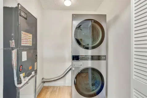 390 SE 2nd Avenue Deerfield Beach FL 33441