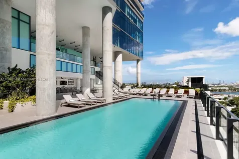 398 NE 5th Street Miami FL 33132