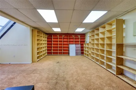 6250 W 21st Court Hialeah FL 33016