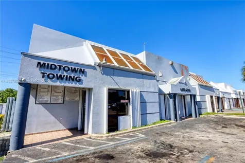 6250 W 21st Court Hialeah FL 33016