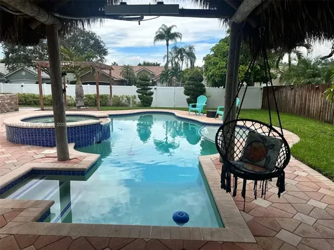 12645 SW 9th Place Davie FL 33325