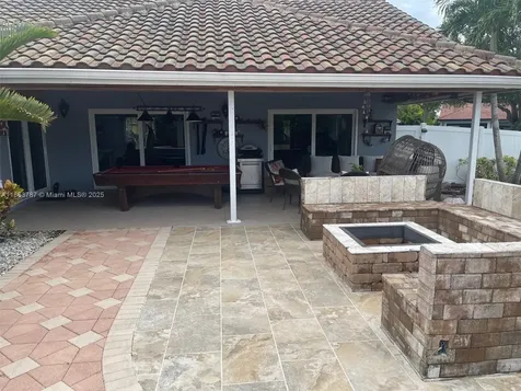 12645 SW 9th Place Davie FL 33325