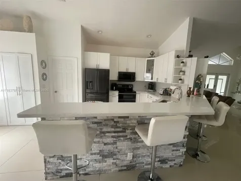 12645 SW 9th Place Davie FL 33325