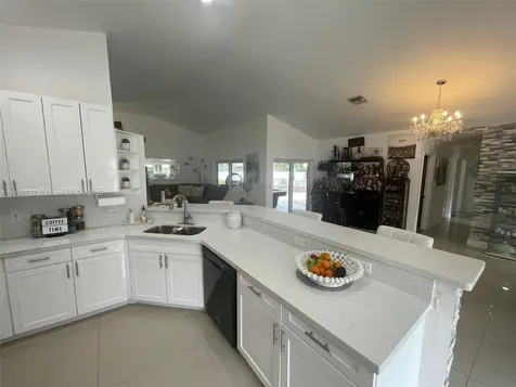 12645 SW 9th Place Davie FL 33325