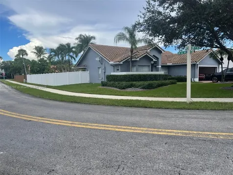 12645 SW 9th Place Davie FL 33325