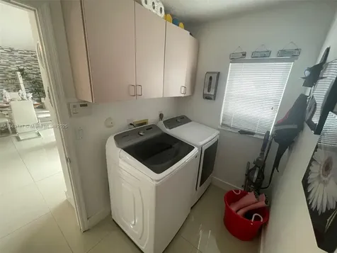 12645 SW 9th Place Davie FL 33325