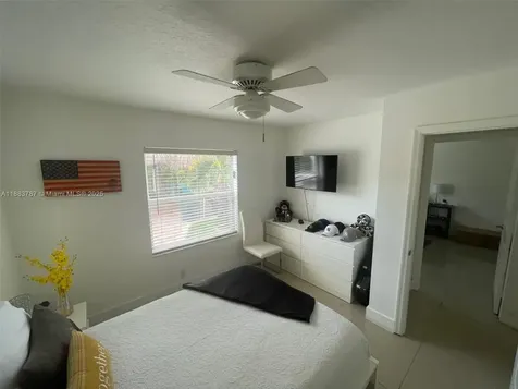 12645 SW 9th Place Davie FL 33325