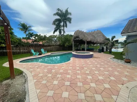 12645 SW 9th Place Davie FL 33325