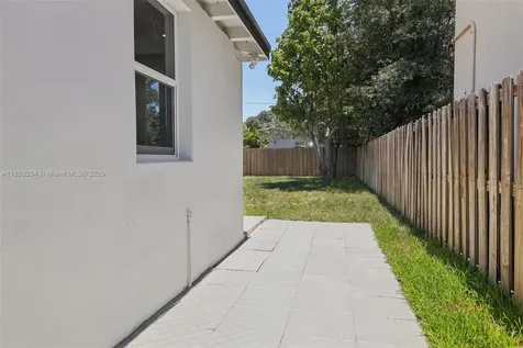 232 SW 22nd Street Fort Lauderdale FL 33315