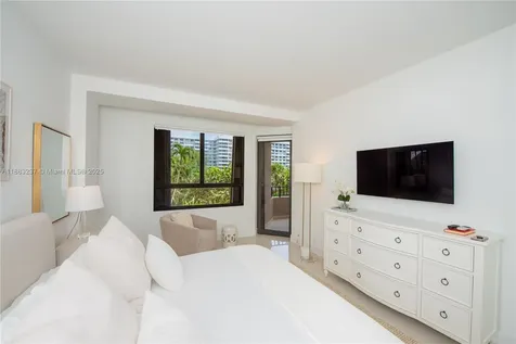 251 Crandon Boulevard Key Biscayne FL 33149