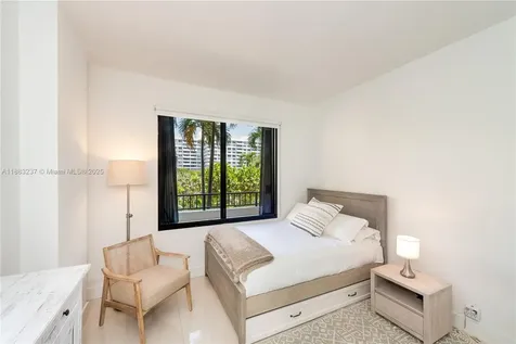 251 Crandon Boulevard Key Biscayne FL 33149