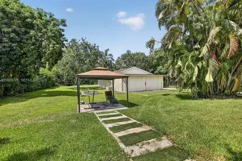 14401 SW 23rd Street Davie FL 33325
