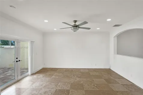 11373 NW 34th Place Sunrise FL 33323
