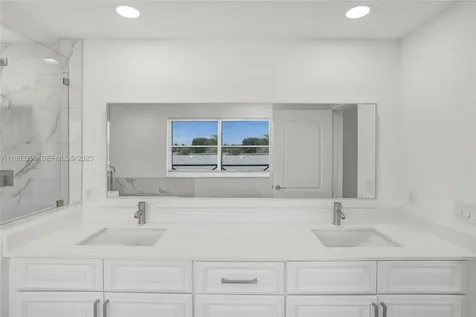 11373 NW 34th Place Sunrise FL 33323