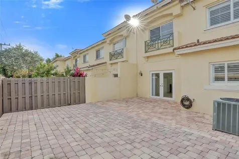 11373 NW 34th Place Sunrise FL 33323