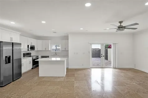 11373 NW 34th Place Sunrise FL 33323