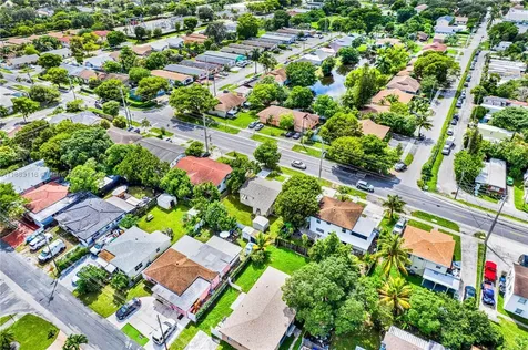 737 SW 8th Avenue Hallandale Beach FL 33009