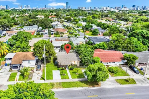 737 SW 8th Avenue Hallandale Beach FL 33009