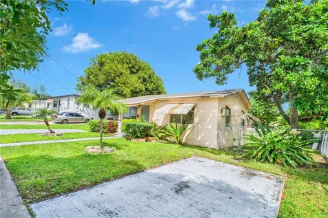 737 SW 8th Avenue Hallandale Beach FL 33009
