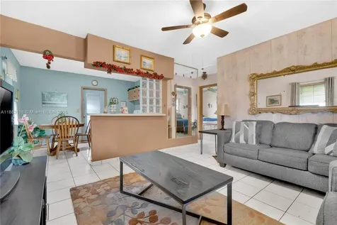 737 SW 8th Avenue Hallandale Beach FL 33009