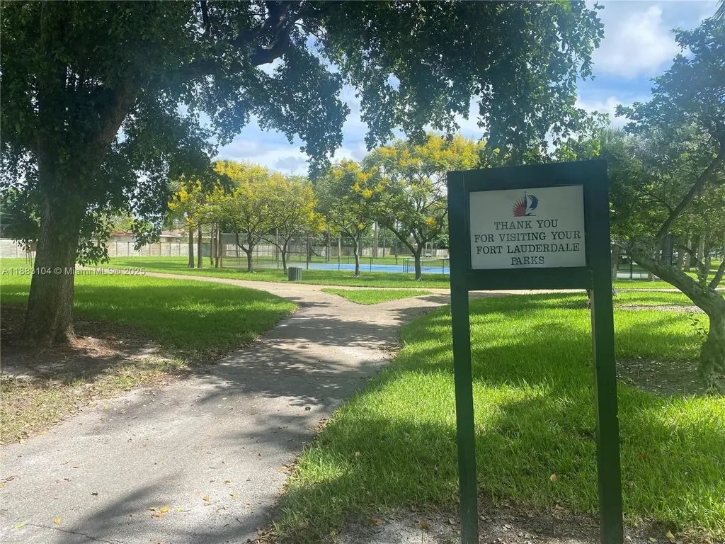 3416 SW 12th Court Fort Lauderdale FL 33312