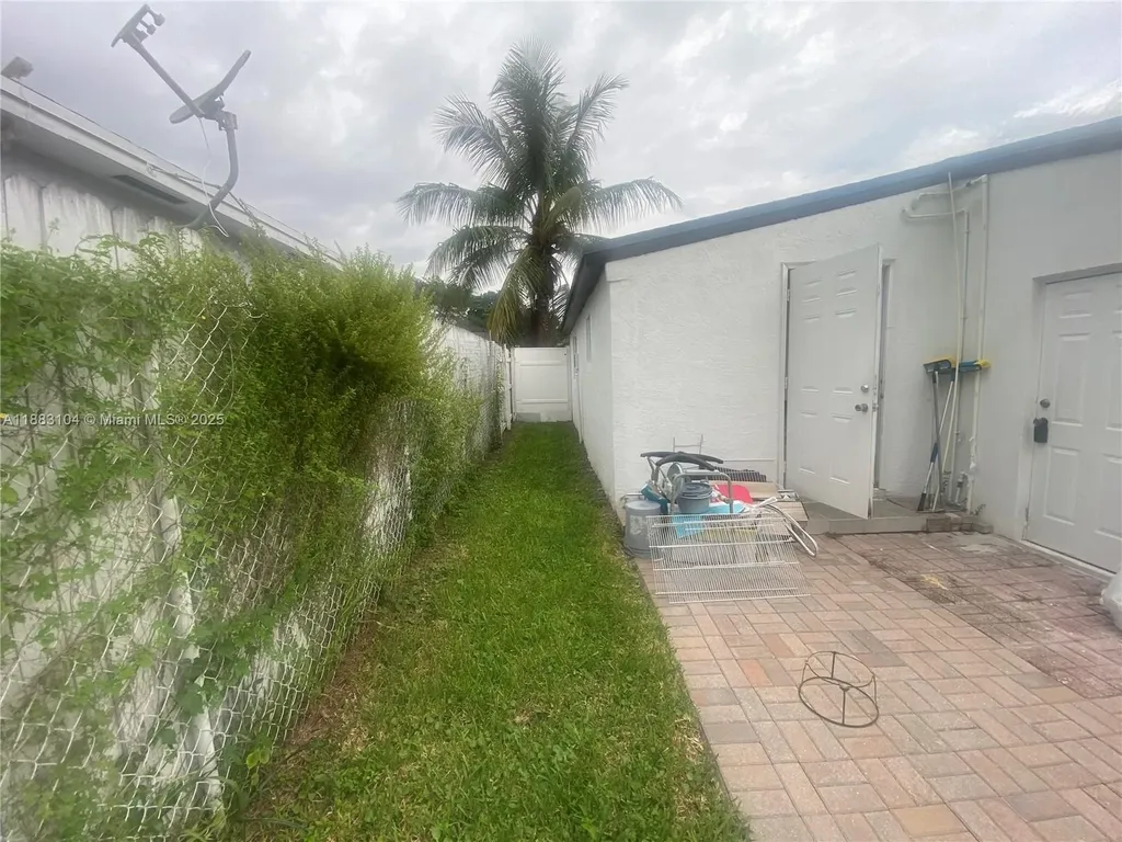 3416 SW 12th Court Fort Lauderdale FL 33312