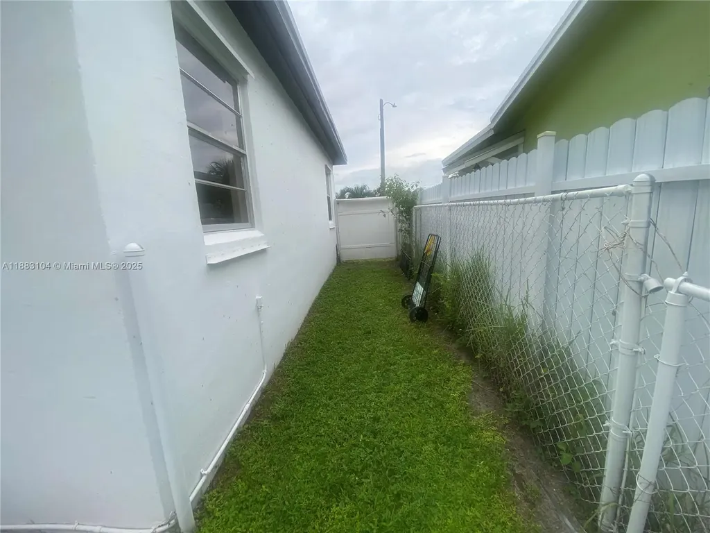 3416 SW 12th Court Fort Lauderdale FL 33312