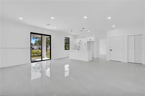 3405 73rd Street W Lehigh Acres FL 33971
