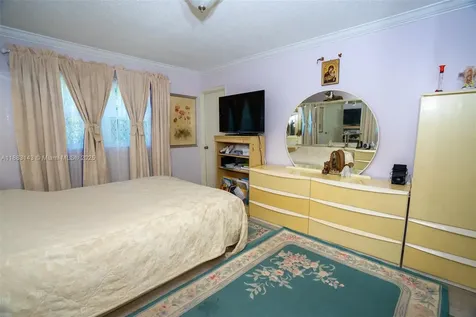 1000 NE 14th Avenue Hallandale Beach FL 33009