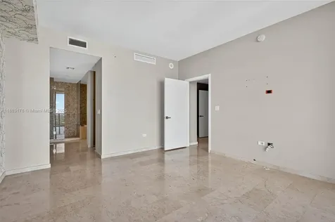 88 SW 7th Street Miami FL 33130