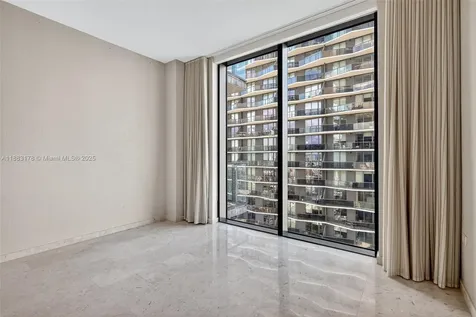 88 SW 7th Street Miami FL 33130