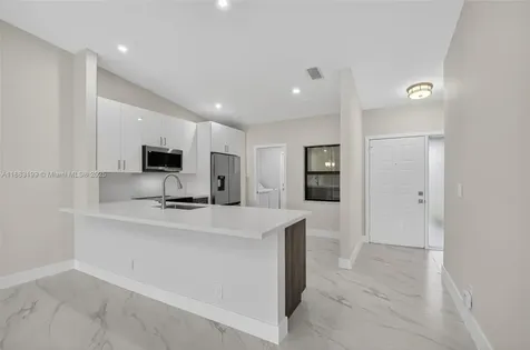 8127 Songbird Terrace Boca Raton FL 33496