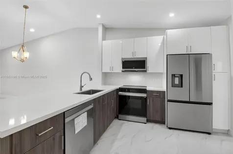 8127 Songbird Terrace Boca Raton FL 33496