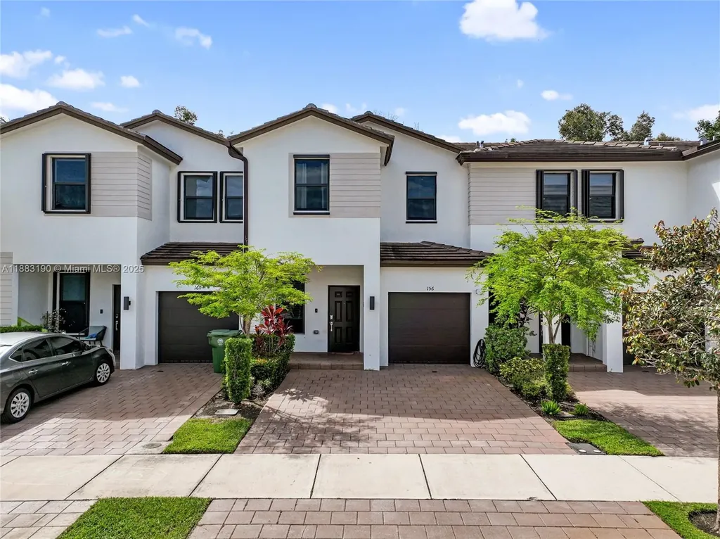 156 SW 185th Way Pembroke Pines FL 33029