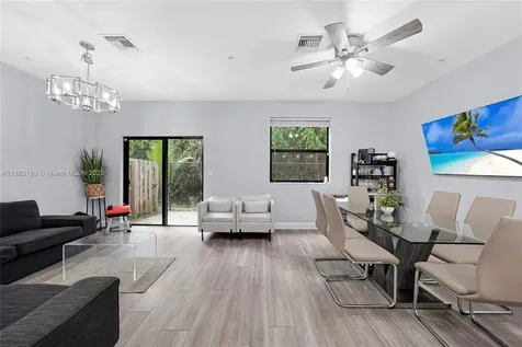 156 SW 185th Way Pembroke Pines FL 33029