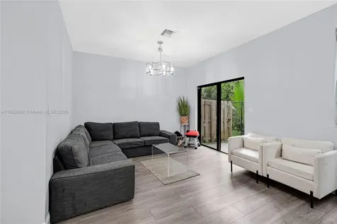 156 SW 185th Way Pembroke Pines FL 33029
