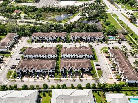 156 SW 185th Way Pembroke Pines FL 33029