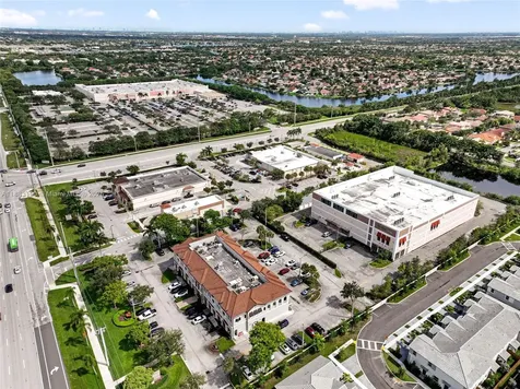 156 SW 185th Way Pembroke Pines FL 33029