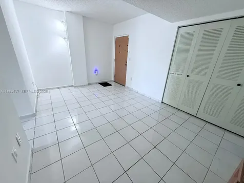 300 NW 42nd Avenue Miami FL 33126