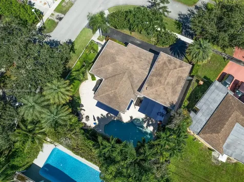 100 NE 123rd Street North Miami FL 33161
