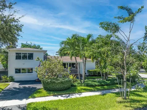 100 NE 123rd Street North Miami FL 33161