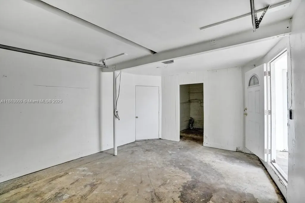 2512 Gulfstream Lane Fort Lauderdale FL 33312