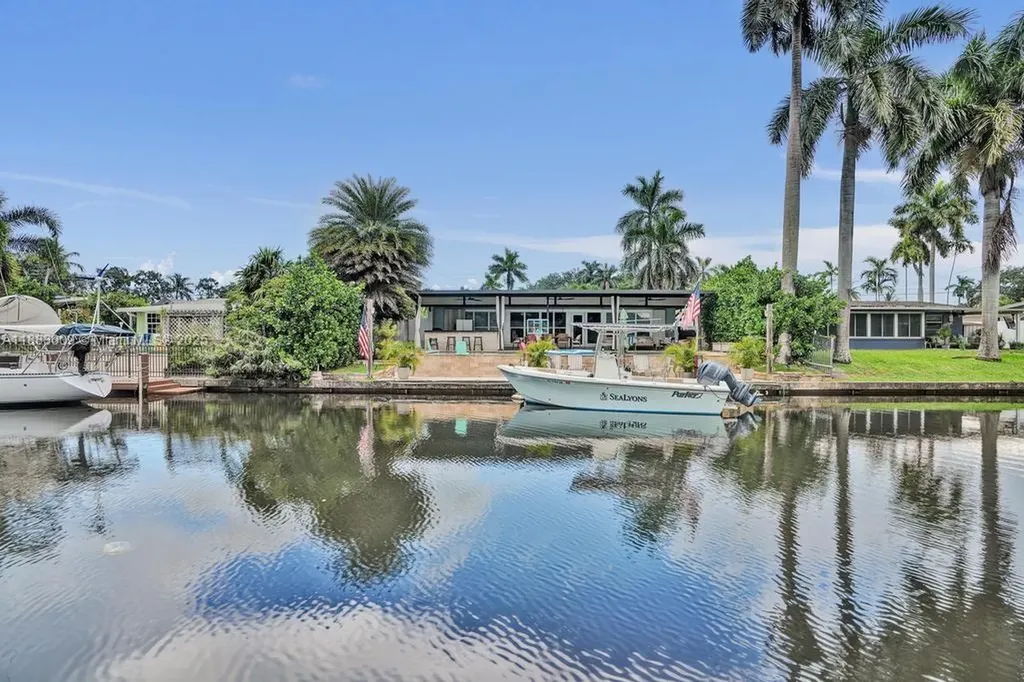 2512 Gulfstream Lane Fort Lauderdale FL 33312