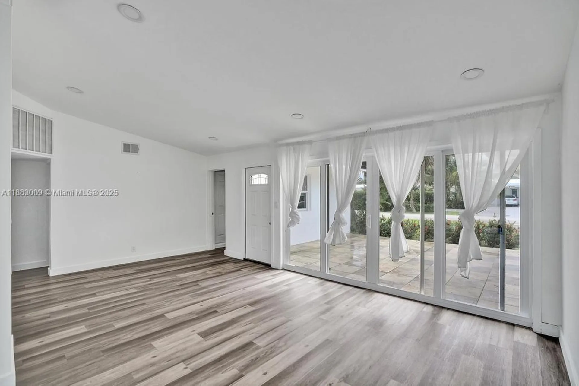 2512 Gulfstream Lane Fort Lauderdale FL 33312