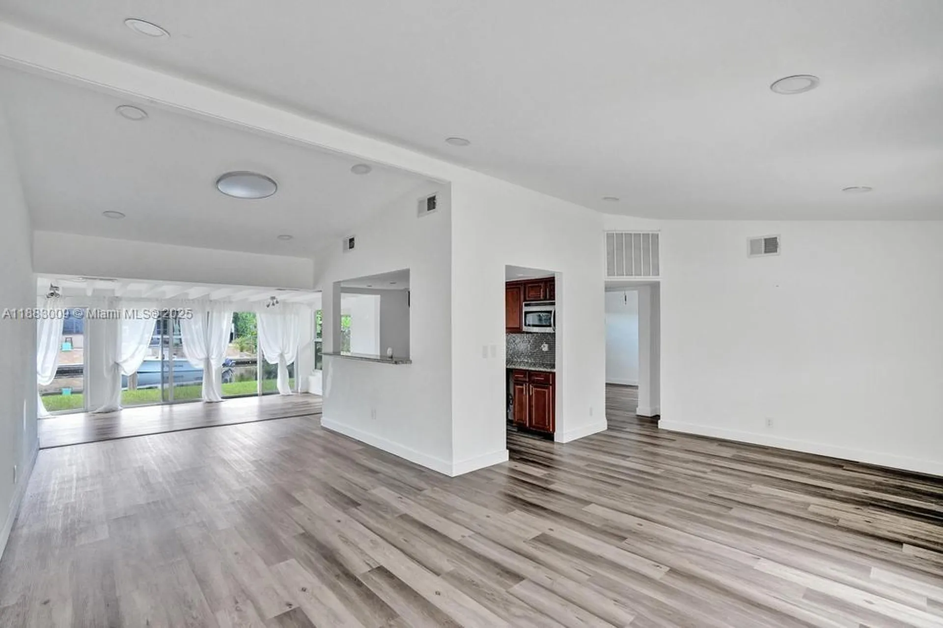 2512 Gulfstream Lane Fort Lauderdale FL 33312