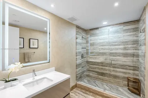 15811 Collins Avenue Sunny Isles Beach FL 33160
