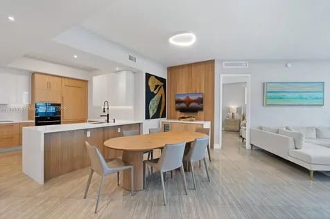 15811 Collins Avenue Sunny Isles Beach FL 33160